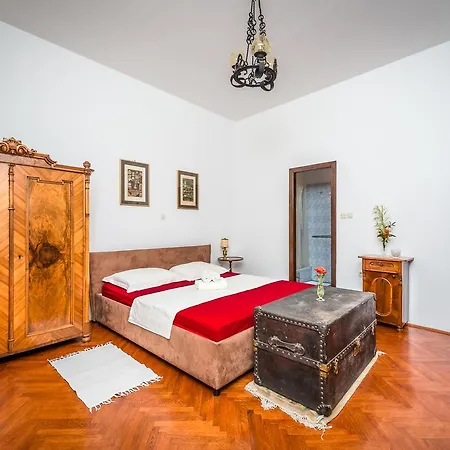 Pedrini Bed & Breakfast 3*